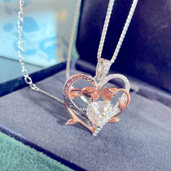 Moose 1-3 Ct Moissanite Heart Necklace - Picture 2 of 3